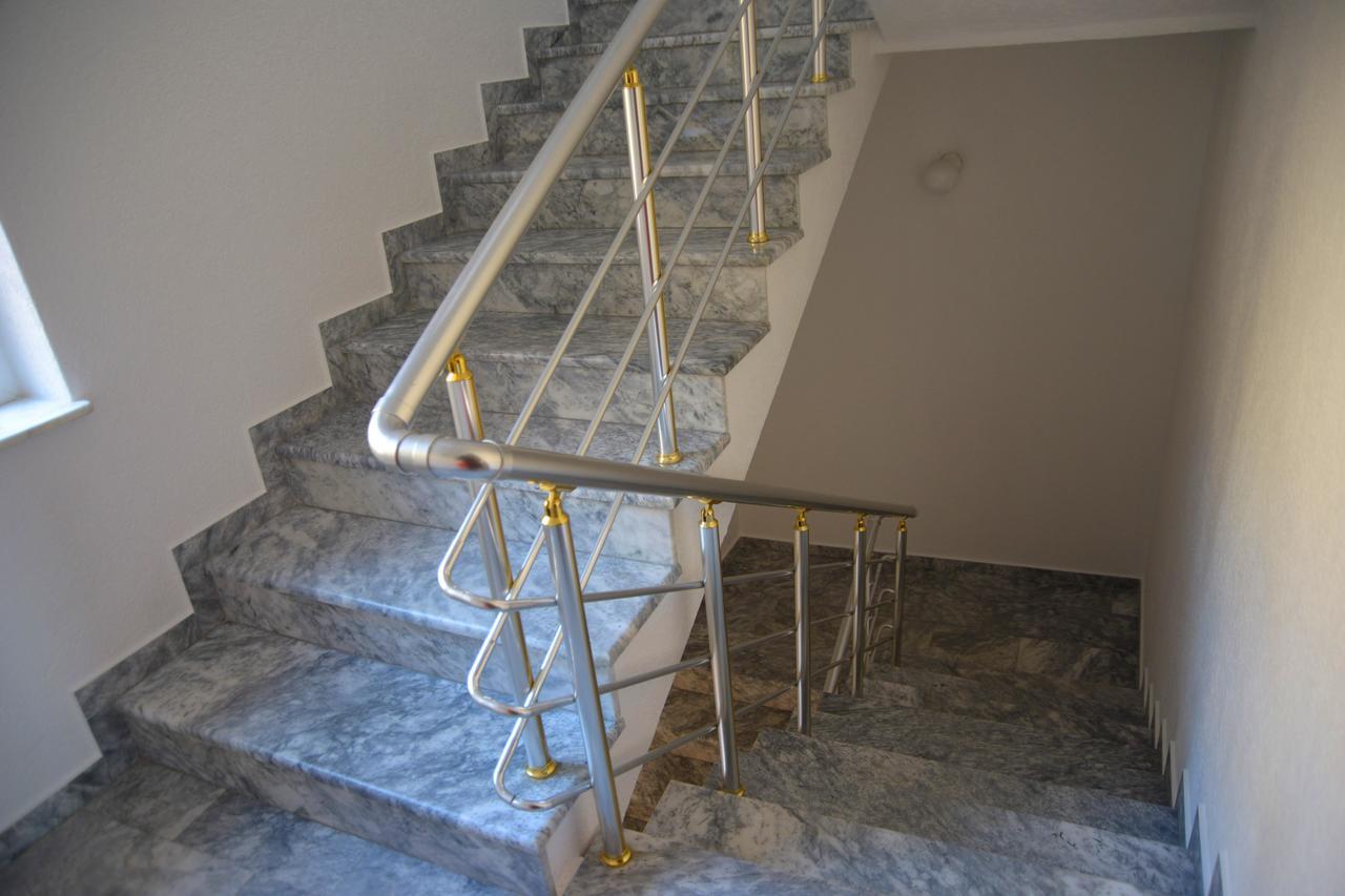 Hostel Tuba Pristina Extérieur photo