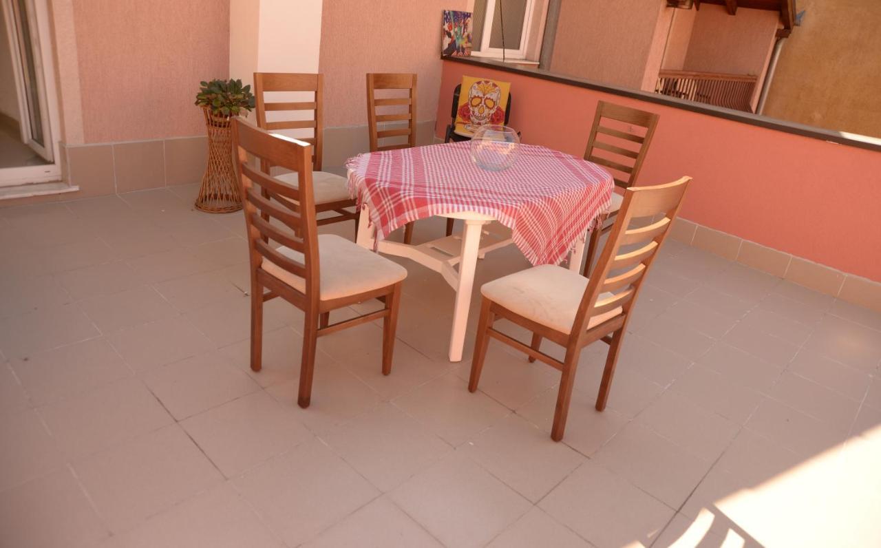 Hostel Tuba Pristina Extérieur photo
