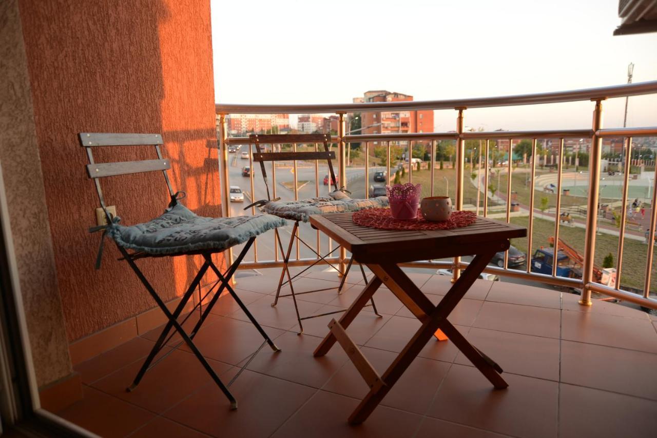 Hostel Tuba Pristina Extérieur photo
