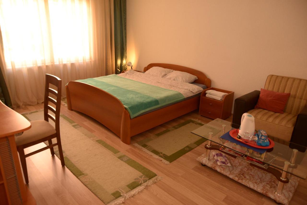 Hostel Tuba Pristina Extérieur photo